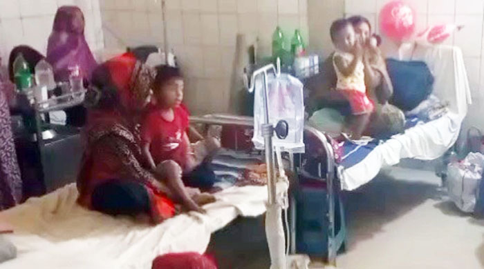  রাজবাড়ীতে হামের উপসর্গ নিয়ে নতুন আরো ৪ শিশু হাসপাতালে 